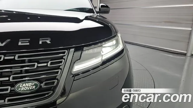 Land Rover Range Rover Velar Range Rover Velar 2.0 P250 Dynamic SE — Фото автомобиля 17