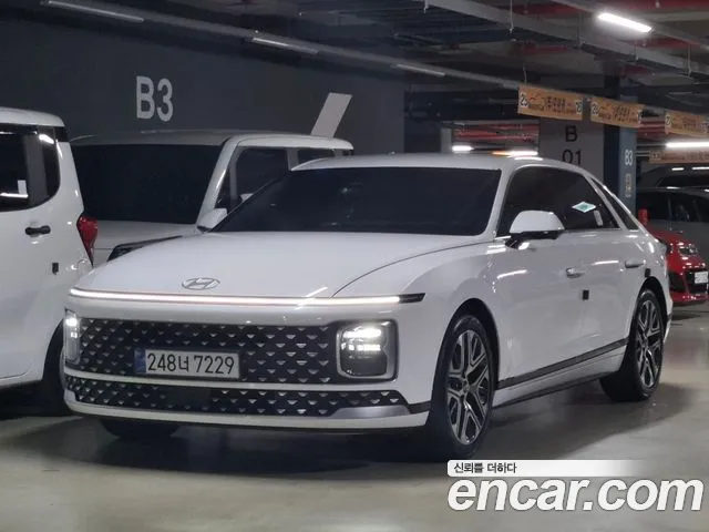 Фотография автомобиля — Hyundai Grandeur GN7