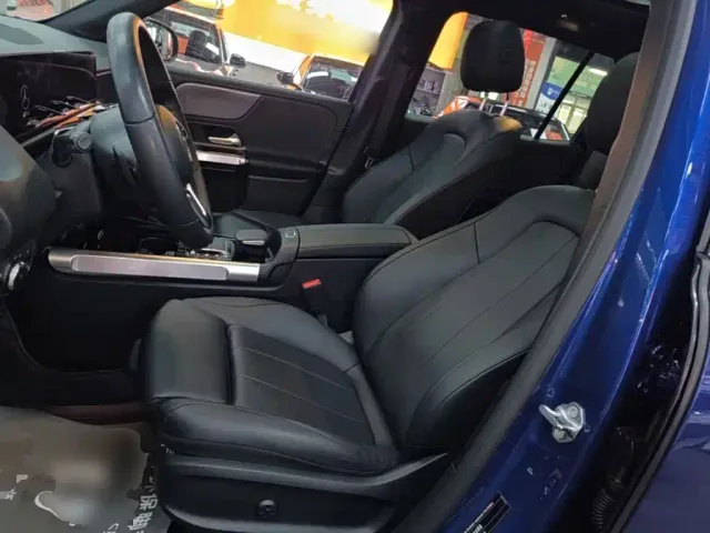 Mercedes-Benz GLB-Class — Фото автомобиля 14