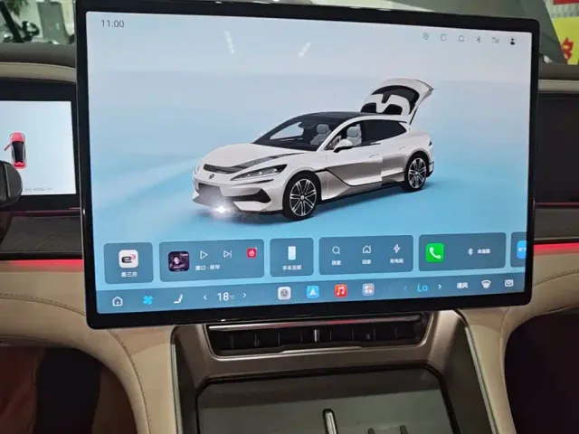 Denza Z9GT — Фото автомобиля 12