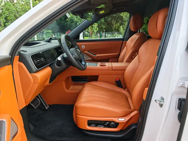 Aito M7 — Фото автомобиля 6