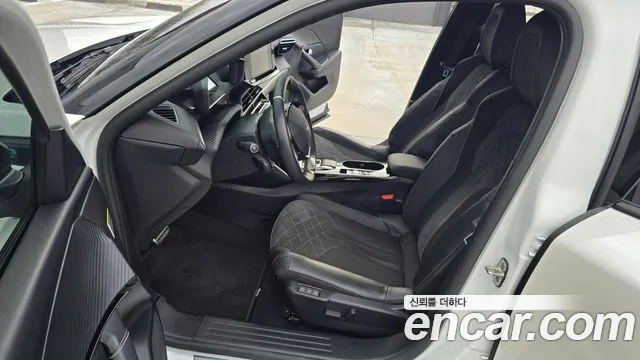 Peugeot 2008 Generation 2 — Фото автомобиля 11
