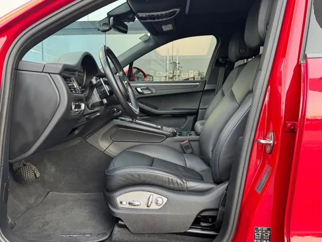 Porsche Macan — Фото автомобиля 12