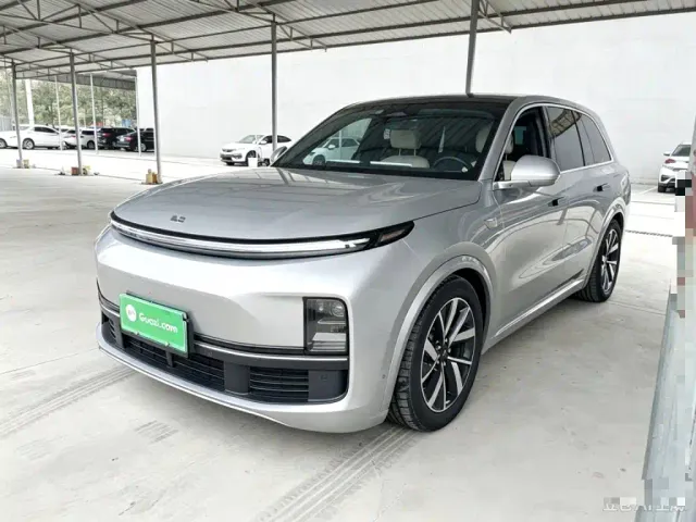 Фотография автомобиля — Li Auto L8