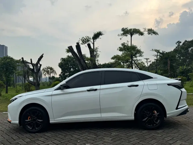 Dongfeng Yixuan — Фото автомобиля 7
