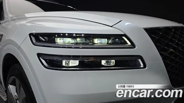 Genesis GV80 — Фото автомобиля 22