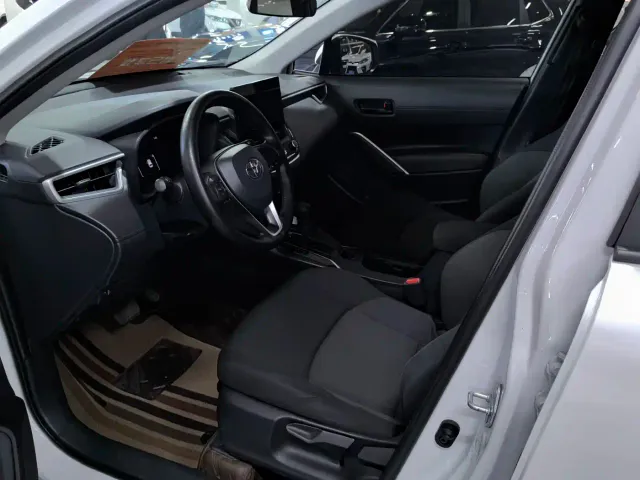 Toyota Frontlander — Фото автомобиля 7