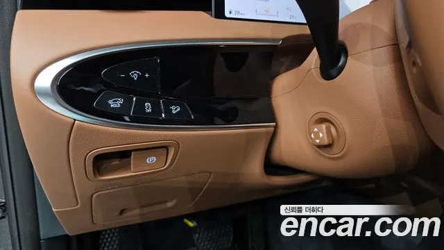 Genesis GV70 — Фото автомобиля 20