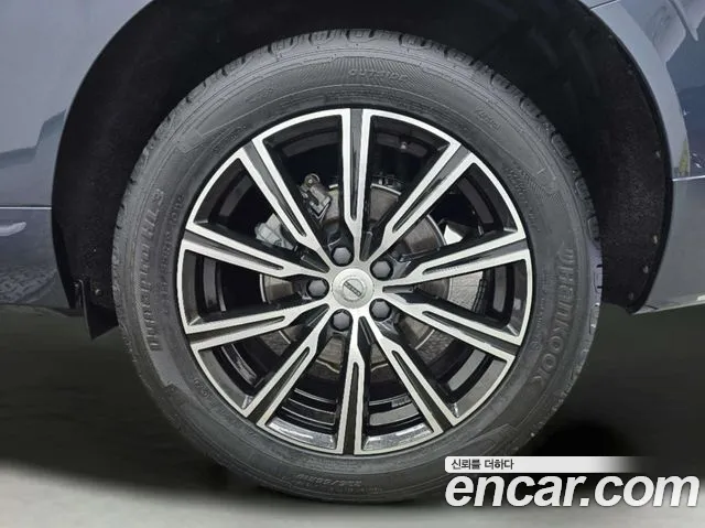 Volvo XC60 2nd Gen — Фото автомобиля 6