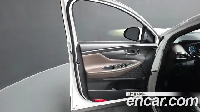 Hyundai Santafe — Фото автомобиля 18