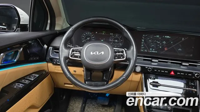Kia Carnival Generation 4 — Фото автомобиля 18