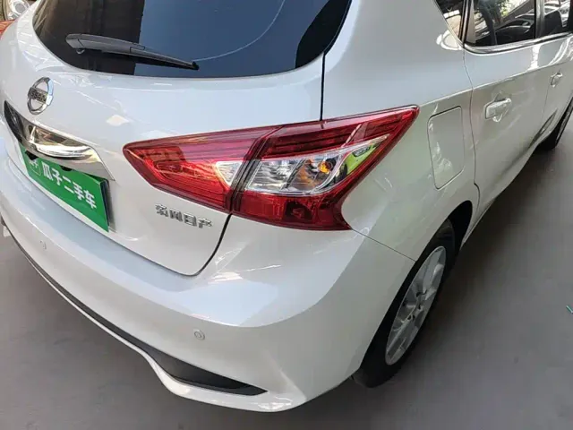 Nissan Tiida — Фото автомобиля 7