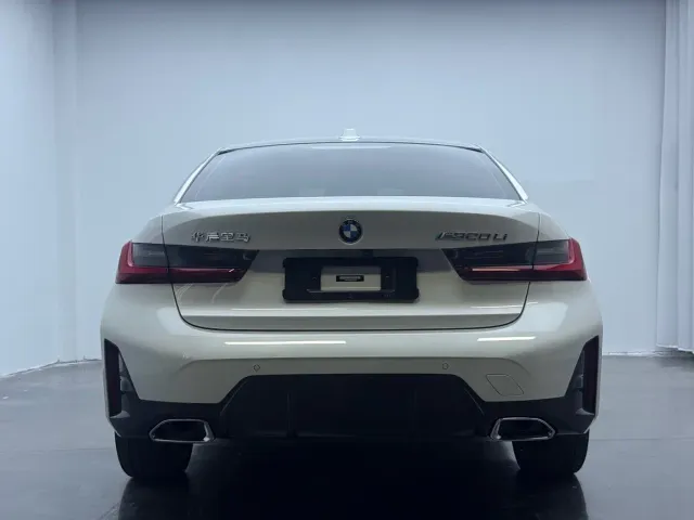 BMW 3 Series — Фото автомобиля 4