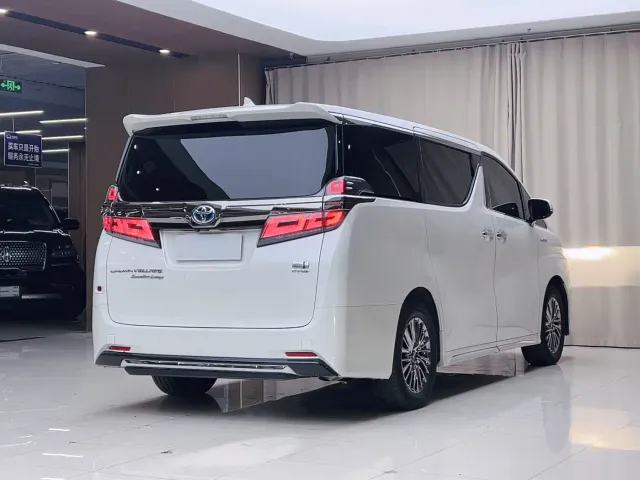 Toyota Vellfire — Фото автомобиля 20