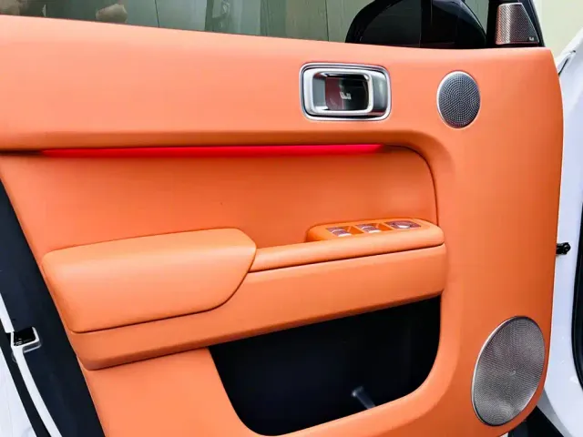 Li Auto L7 — Фото автомобиля 10