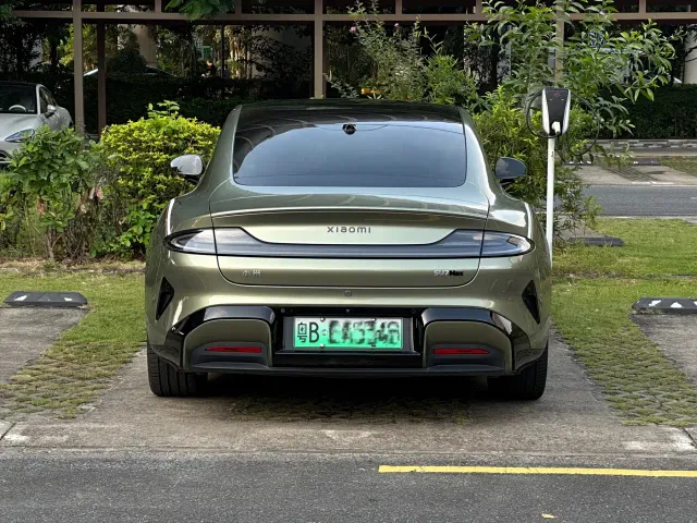Xiaomi SU7 — Фото автомобиля 8