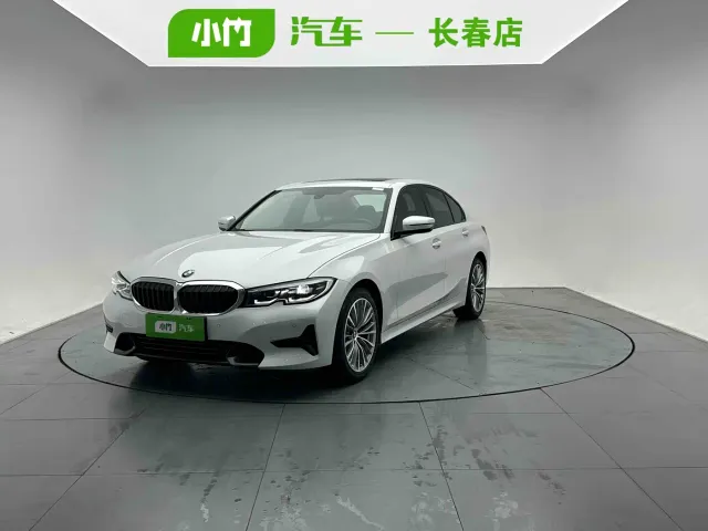 Фотография автомобиля — BMW 3 Series