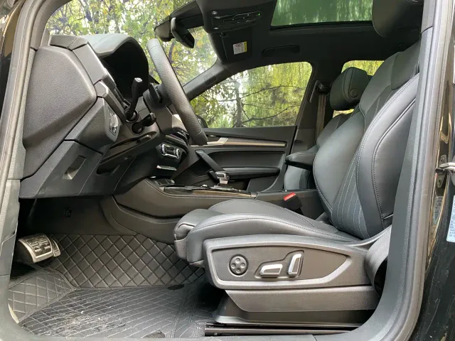 Audi Q5L — Фото автомобиля 13