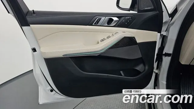 BMW X7 xDrive 40d M Sport 7 мест — Фото автомобиля 16