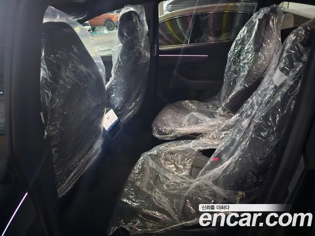 Tesla Model Y — Фото автомобиля 3
