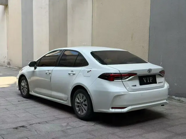 Toyota Corolla — Фото автомобиля 8