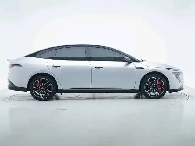 Nissan N7 — Фото автомобиля 2