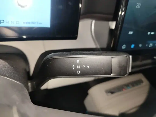 BYD FangChengBao Titanium 7 — Фото автомобиля 13