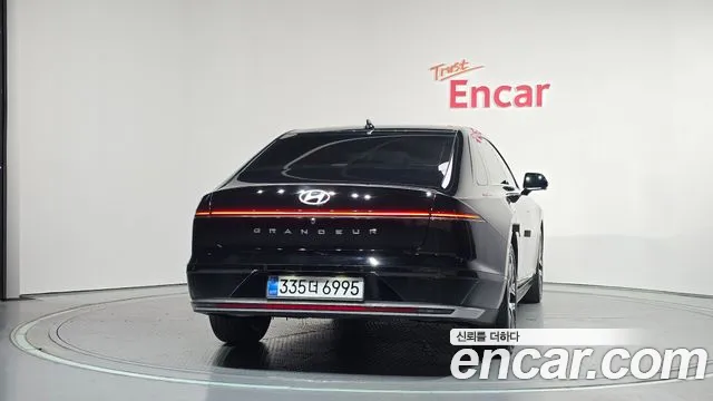 Hyundai Grandeur Grandeur (GN7) — Фото автомобиля 4