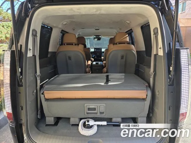 Hyundai Staria Staria 4WD Lounge 9 мест — Фото автомобиля 8