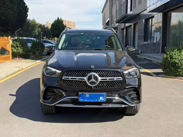 Mercedes-Benz GLE-Class — Фото автомобиля 2