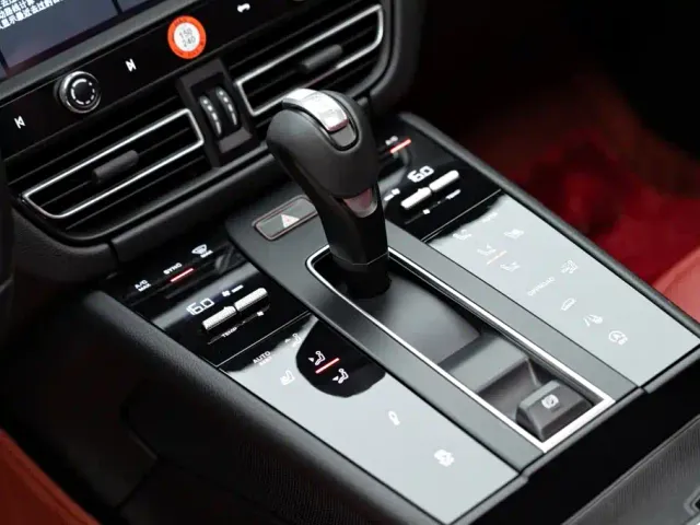 Porsche Macan — Фото автомобиля 14