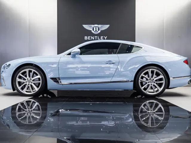 Bentley Continental — Фото автомобиля 8