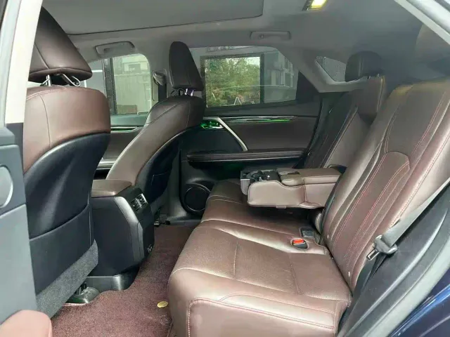 Lexus RX — Фото автомобиля 10