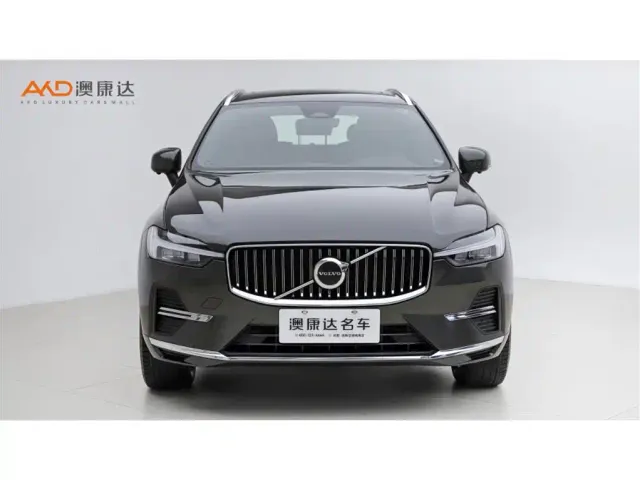 Volvo XC60 — Фото автомобиля 2