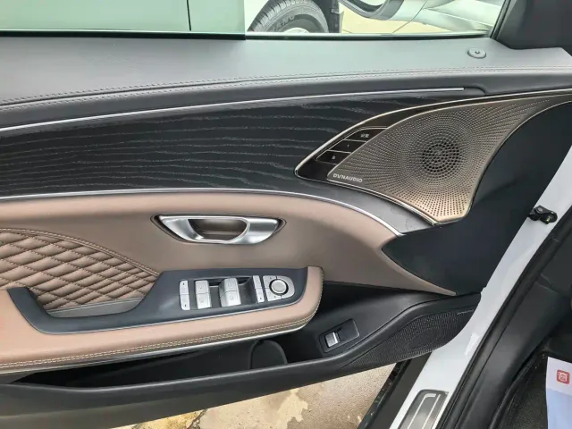 BYD Han 2022 DM-i 121KM Premium Edition — Фото автомобиля 14