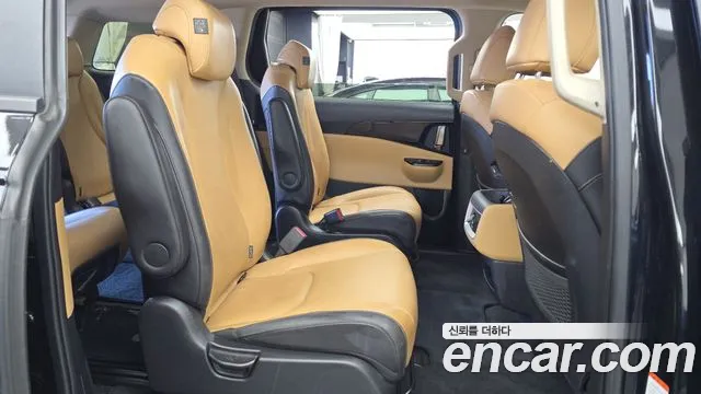 Kia Carnival 4th Gen — Фото автомобиля 18