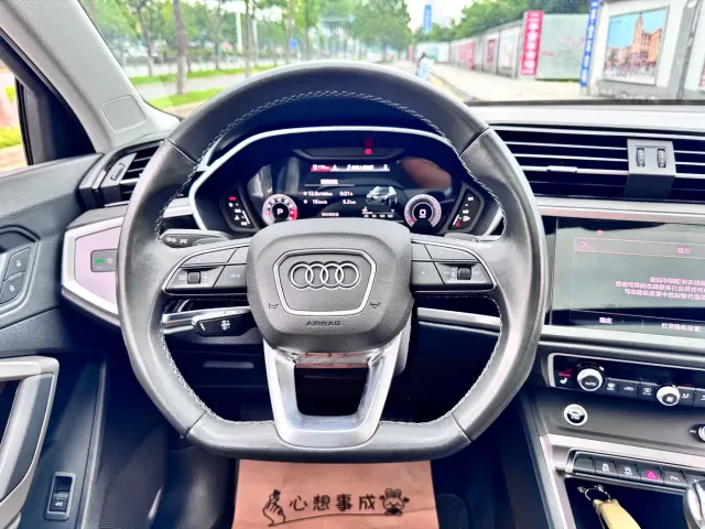 Audi Q3 — Фото автомобиля 17