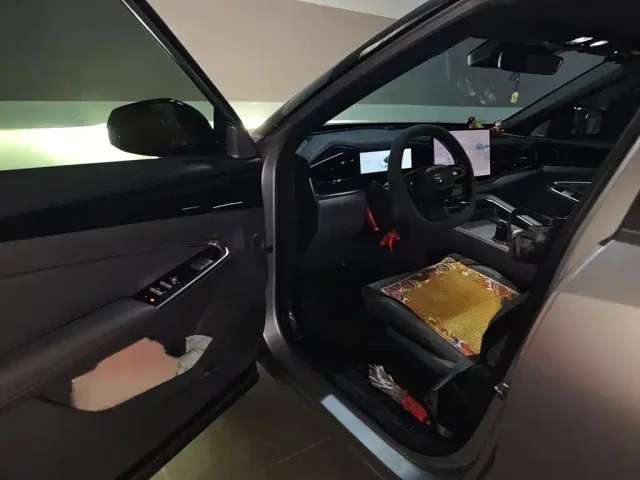 Geely Boyue — Фото автомобиля 13