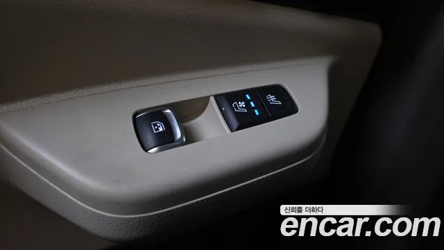 Kia Carnival — Фото автомобиля 25