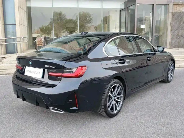 BMW 3 Series — Фото автомобиля 7