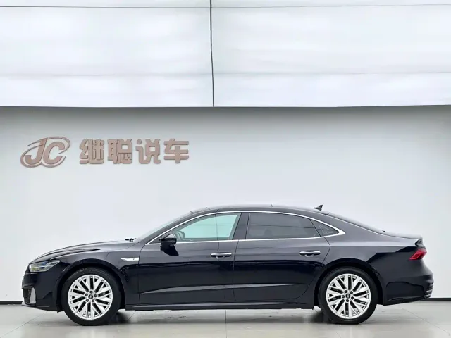 Audi A7L — Фото автомобиля 3
