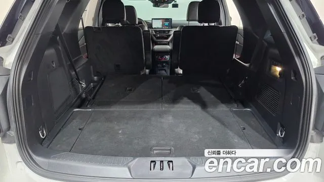 Ford Explorer — Фото автомобиля 25