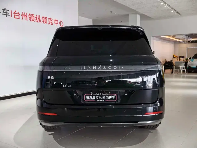 Lynk & Co 900 — Фото автомобиля 17