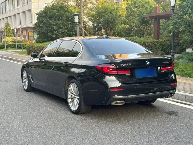 BMW BMW 5 Series 2022 Model Third Facelift 530Li Premium Luxury Package — Фото автомобиля 7