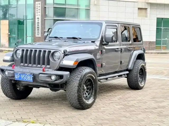 Фотография автомобиля — Jeep Wrangler
