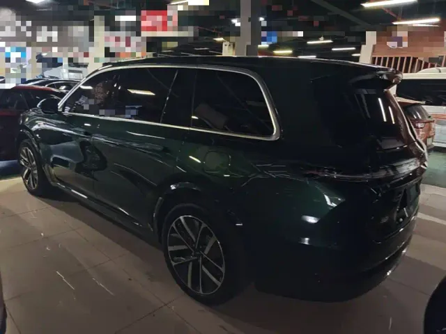 Li Auto L9 — Фото автомобиля 4