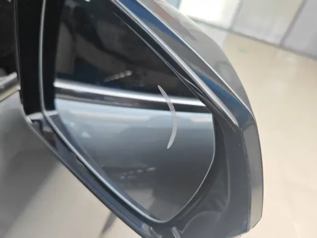 Geely Galaxy Starship 7 EM-i — Фото автомобиля 21
