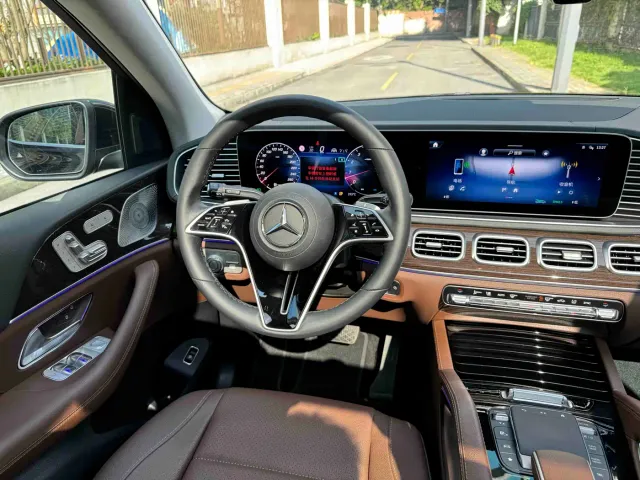 Mercedes-Benz GLE-Class — Фото автомобиля 16