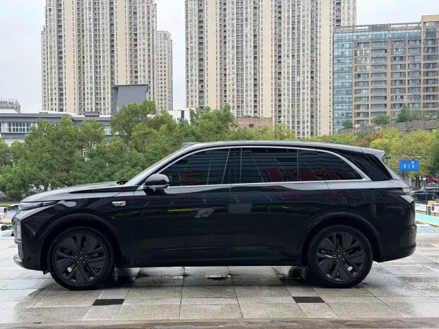 Li Auto L7 — Фото автомобиля 6