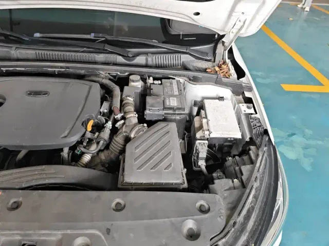 Geely Emgrand — Фото автомобиля 21